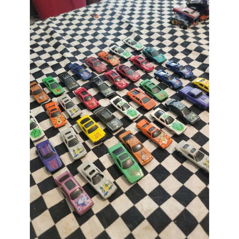Lot of 37‎ Small Diecast Toy Cars | Mixed Colors | Unbranded / China | Play...